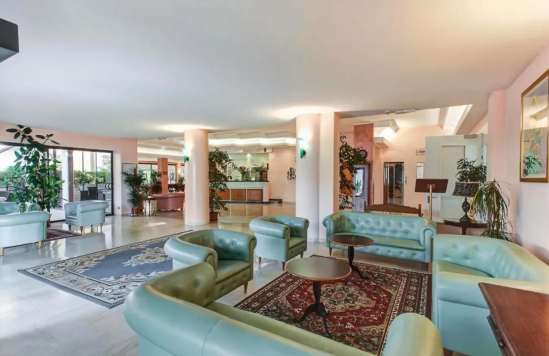 Hotel Spiaggia-1