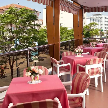 Hotel Spiaggia-3